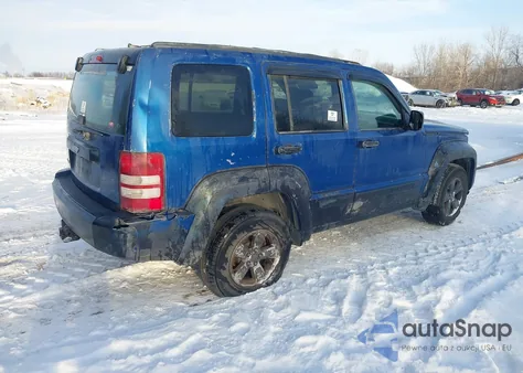 2009 Jeep Liberty Sport из США, поврежденный, VIN 1J8GN28K59W526421